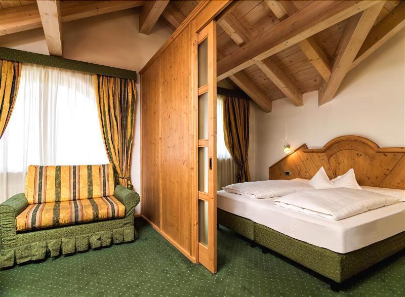 Leading Relax Hotel Maria Moena Exterior photo