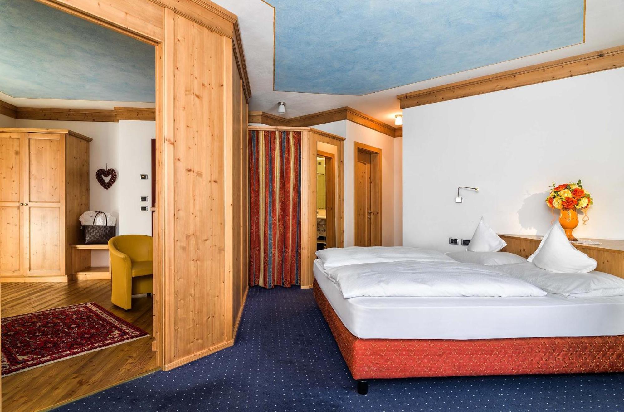 Leading Relax Hotel Maria Moena Room photo